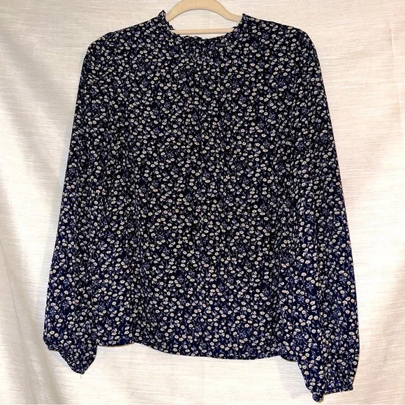 SHEIN medium Ditsy Floral Blouse - Picture 1 of 3